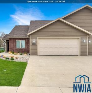 306 Prairie Bluff Dr, Sergeant Bluff, Iowa 51054