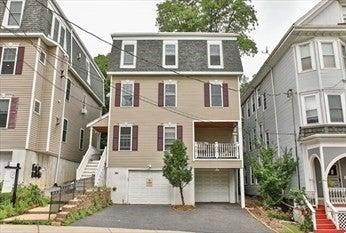 135 Calumet #2, Boston, Massachusetts 02120, États-Unis