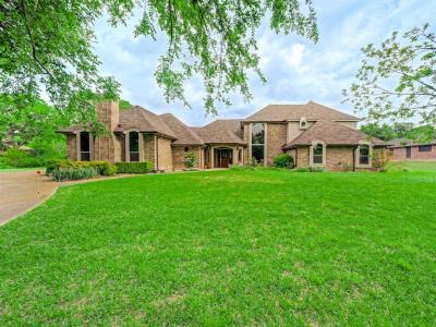 907 Red Oak Creek Drive, Ovilla, Texas 75154, USA