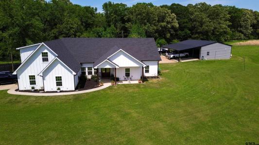 25 Cr 3215, Pittsburg, Texas 75686, USA