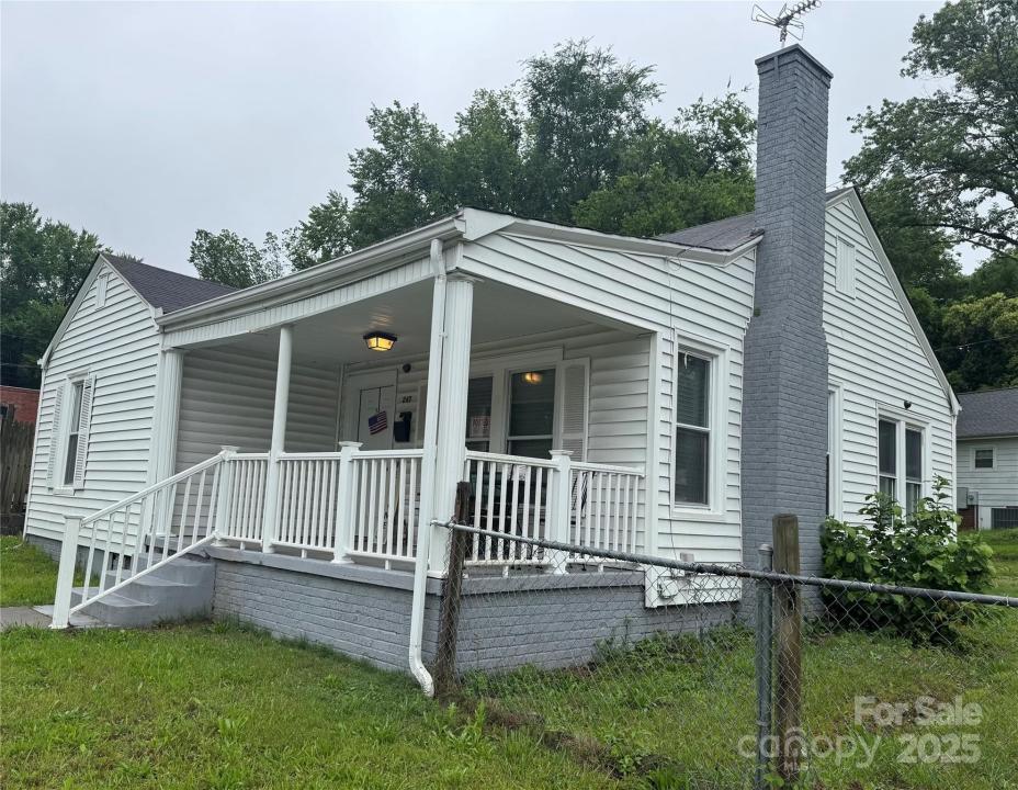 247 E Cabarrus Avenue, Concord, Kuzey Karolina 28025, Amerika Birleşik Devletleri