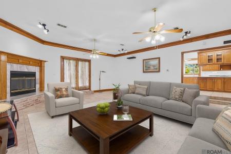 6168 Brewerton Rd, Gonzales, Louisiana 70737, USA