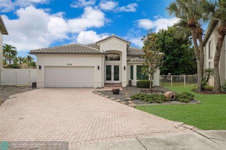 16744 Nw 12th Ct, Pembroke Pines, Florida 33028, USA