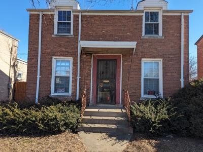 7317 S Mozart Street, Chicago, Illinois 60629, USA