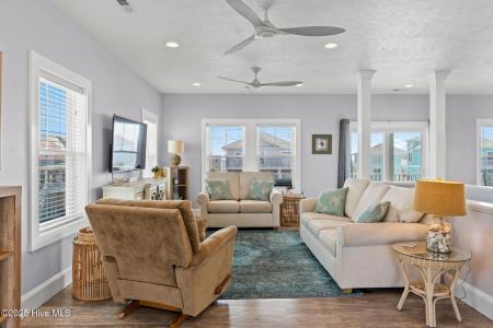 449 E Fourth Street, Ocean Isle Beach, North Carolina 28469, USA