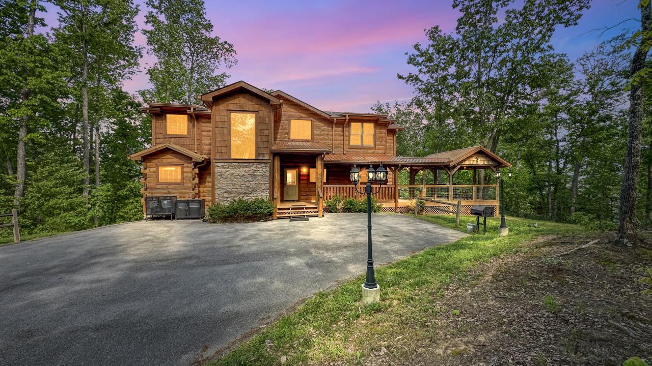 2631 Sawmill Branch Dr, Sevierville, Tennessee 37862, Estados Unidos