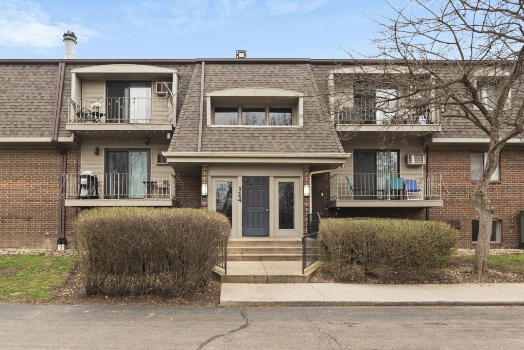 124 E Bailey Road , J, Naperville, Illinois 60565, Stati Uniti