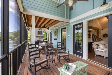 137 Kilmoore Lane, Hayesville, North Carolina 28904