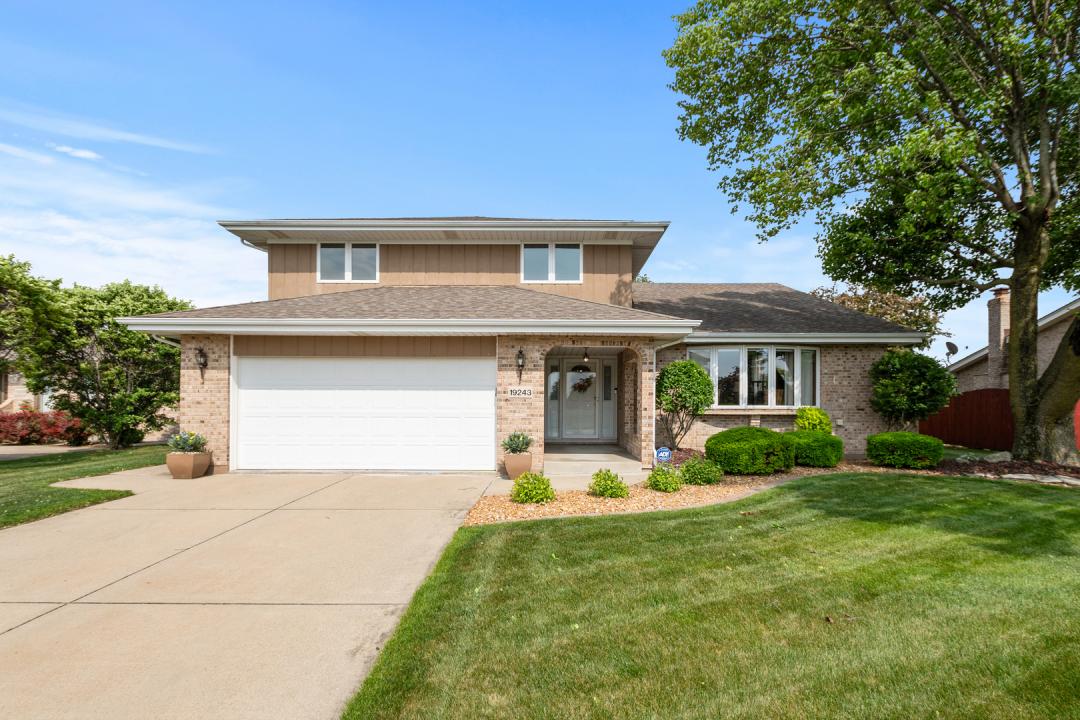 19243 Bernadine Street, Lansing, Illinois 60438
