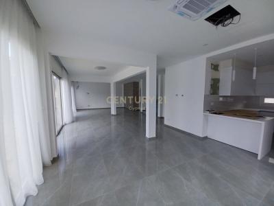 Agios Tychonas, Chipre