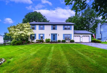 25 Briarwood Drive, Wappingers Falls, New York 12590, Stati Uniti
