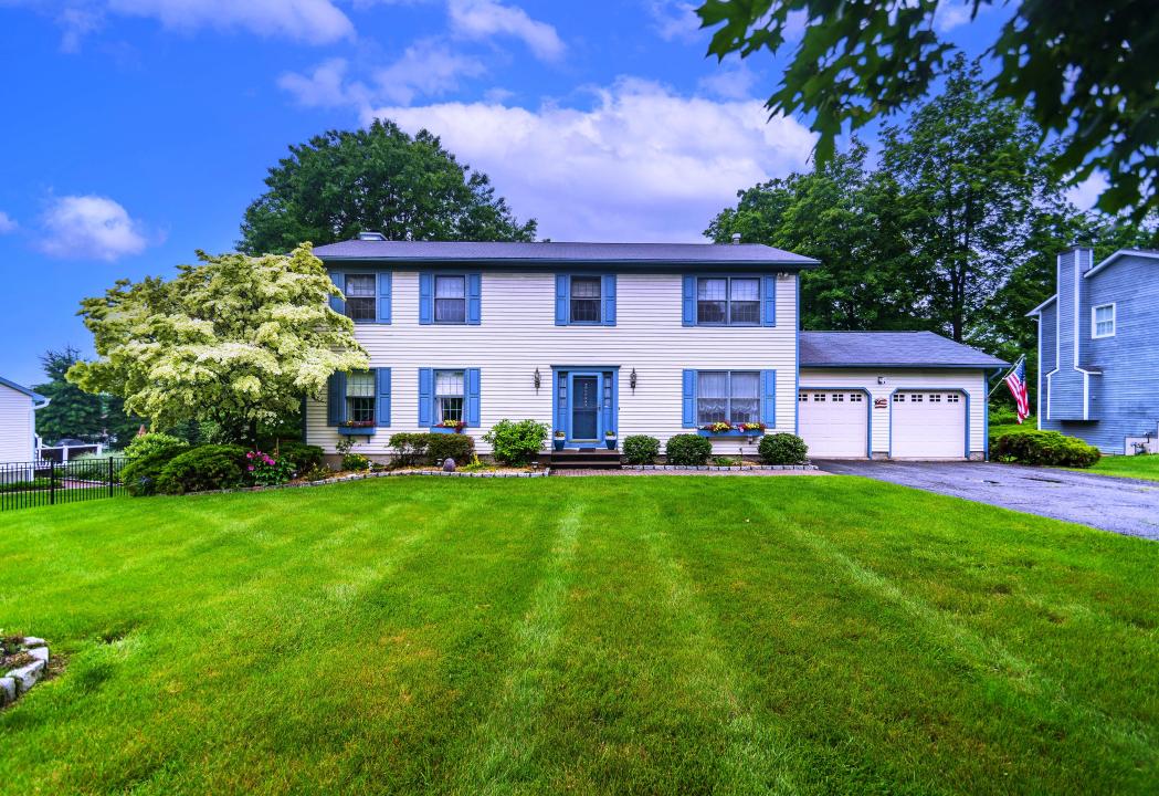 25 Briarwood Drive, Wappingers Falls, Нью-Йорк 12590, Соединенные Штаты