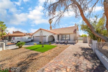 327 Fuente Drive, Henderson, Nevada 89014