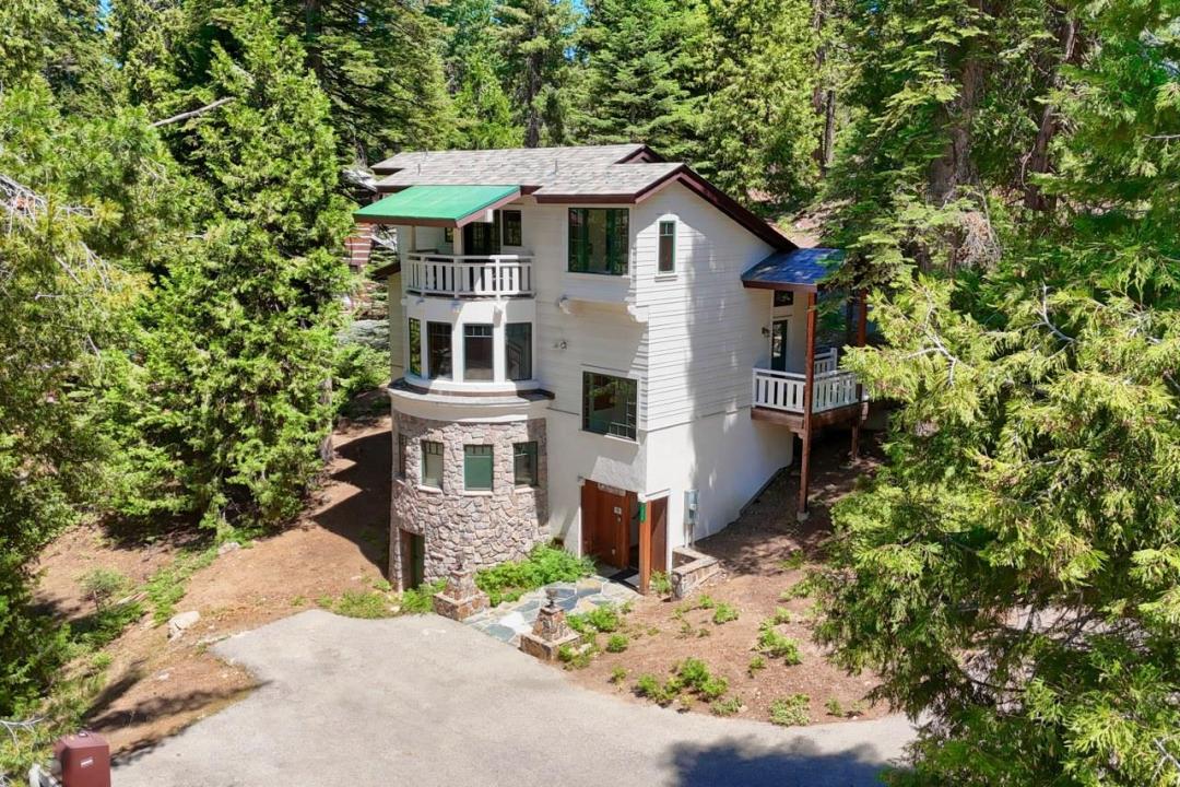 7475 Henness Circle, Yosemite West, California 95389