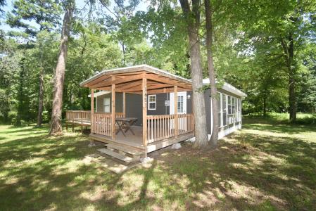 1611 County Road 1858, Yantis, Texas 75497, USA