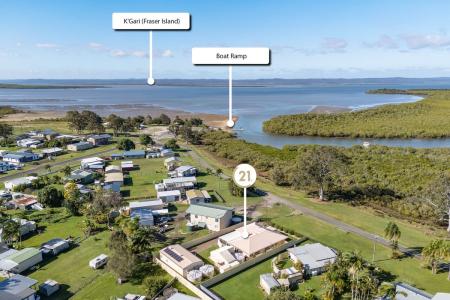 8 Esplanade, Maaroom, QLD 4650, Australia