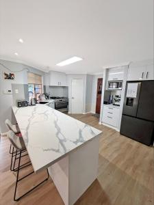 6 Oceanic Close, Leschenault, WA 6233, Australia