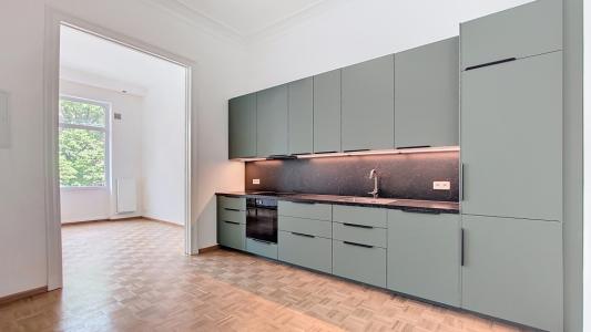 Place Saint-Lambert  12, Brussels, Belgium