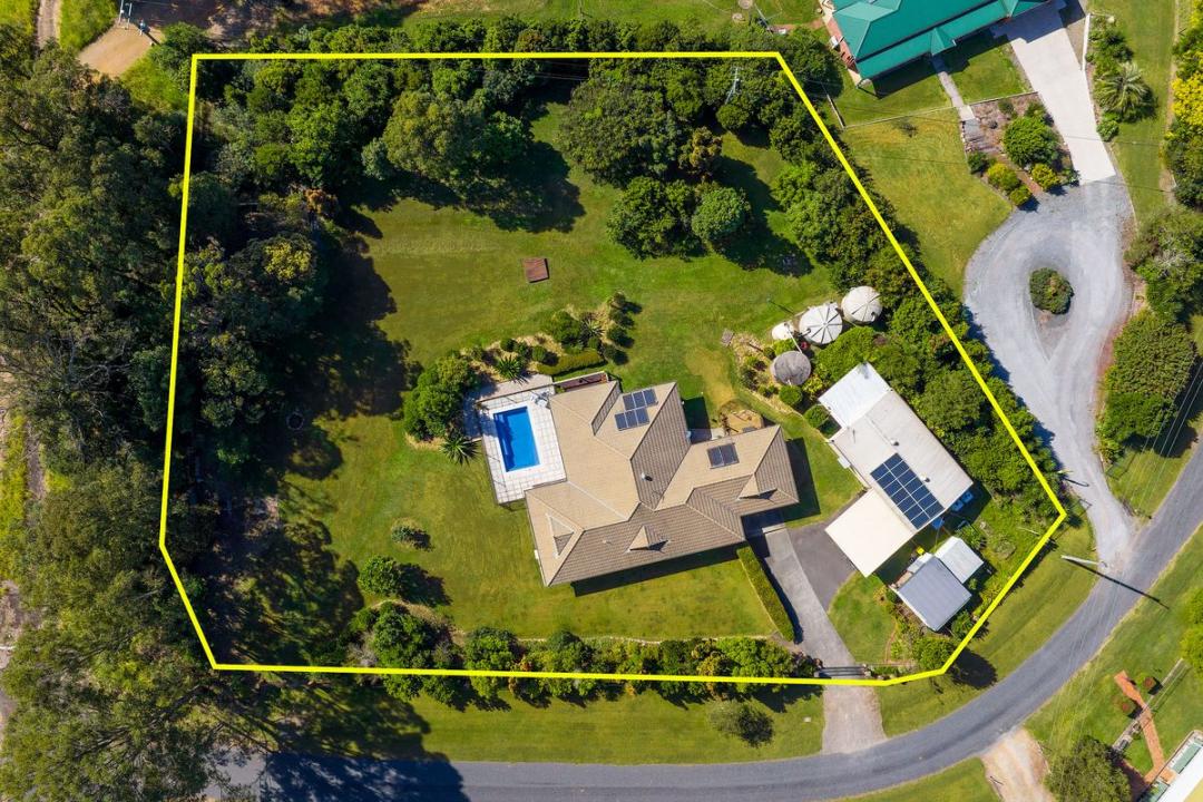 21 Arlington Road, Victory Heights, QLD 4570, Australia