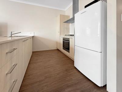 98 Tiffany Centre, Dalyellup, WA 6230, Australia