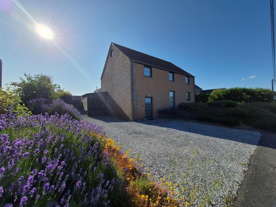 RUE EMILE CULOT 13, Beaumont, Bélgica