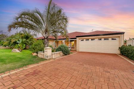 10 Gunn Pass, Kinross, WA 6028, Australia