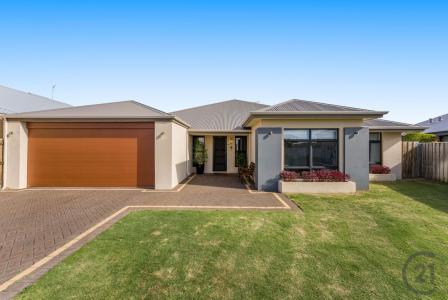 19 Tectona Way, Halls Head, WA 6210, Australia