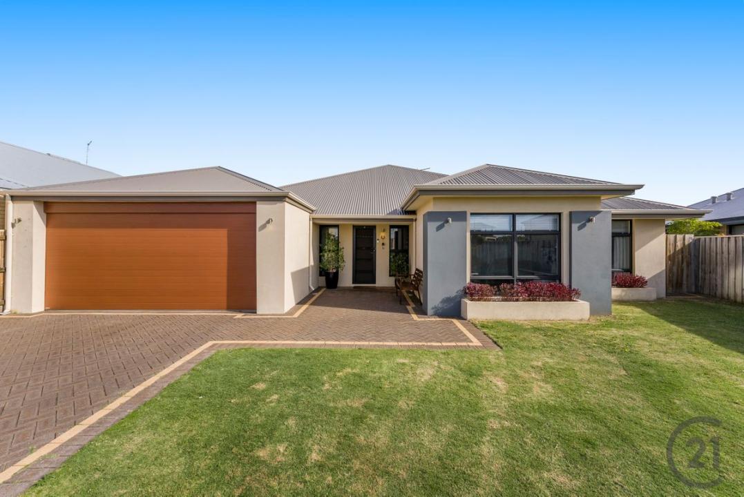 19 Tectona Way, Halls Head, WA 6210, Australia