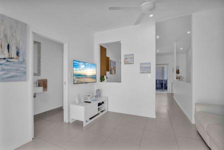 2/226-228 David Low Way, Peregian Beach, QLD 4573, Australia