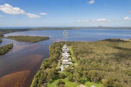 155 Lake Weyba Drive, Noosaville, QLD 4566, Australia