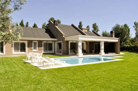 Av. Presidente Perón 10298, Ituzaingó, GBA Oeste B1714, Arjantin