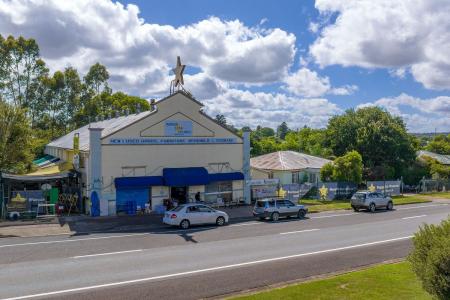 44 and 46 Lamb Street, Murgon, QLD 4605, Австралия