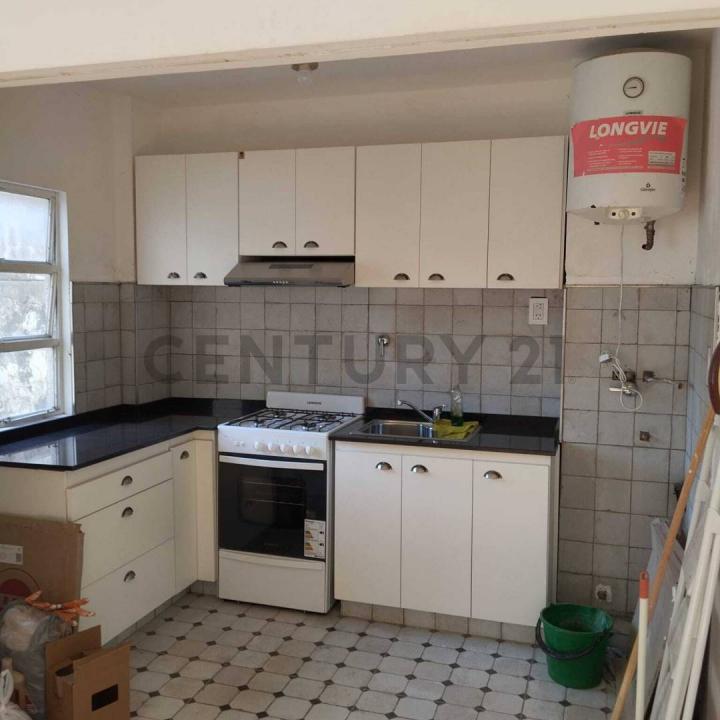 Montevideo 1050, Rosario, Santa Fe 2000, ארגנטינה