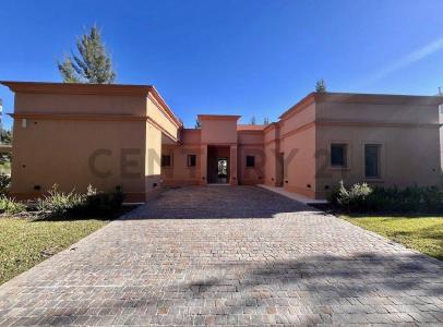 ruta 2 km 65 S/N, La Plata, GBA Sur 1799, Argentina