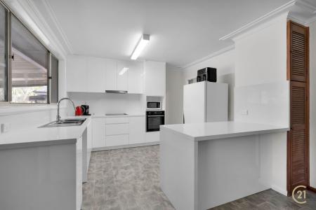 36 Myee Road, Macquarie Fields, NSW 2564, Australia