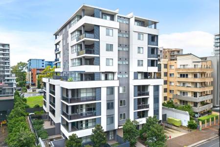 9/4-6 Browne Parade, Warwick Farm, NSW 2170, 오스트레일리아