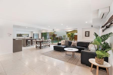 9 Depper Street, Sunshine Beach, QLD 4567, Australia