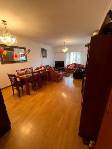 Thompson 733, Caballito, Capital Federal 1424, Argentina