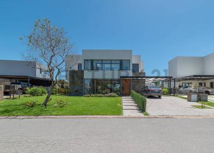 Libertad 310, Escobar, GBA Norte 1625, Argentina