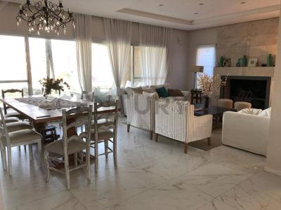 Dean Funes 2001, Tigre, GBA Norte 1622, Argentina