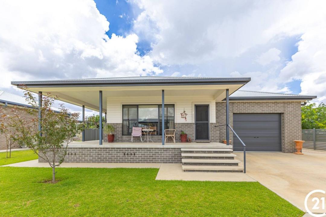 2/2 Reymond Street, Forbes, NSW 2871, Australia