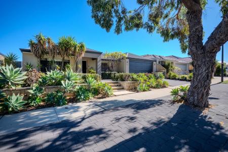 54 Hollington Boulevard, Butler, WA 6036, Australia