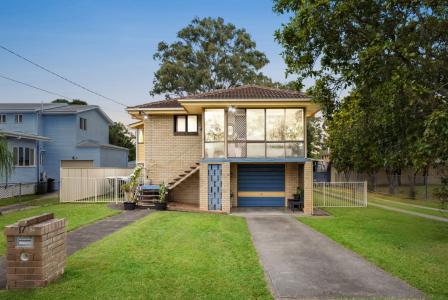 17 Brennan Road, Scarborough, QLD 4020, Australia