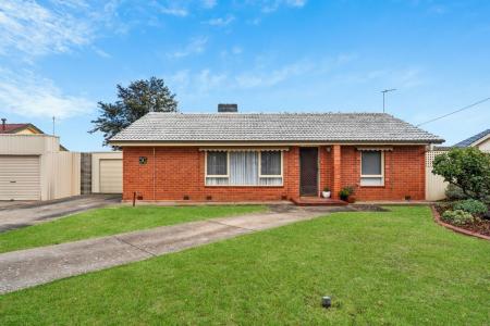31 Morton Road, Christie Downs, SA 5164, Australia