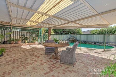 4 Freedman Way, Winthrop, WA 6150, Australia
