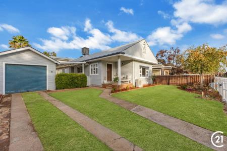 27 Facey Street, Forbes, NSW 2871, Australia