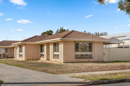 4/6 First Avenue, Warradale, SA 5046, Australia