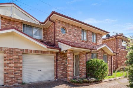 8/126-128 Green Valley Road, Green Valley, NSW 2168, Australia