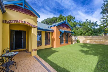 95 Westview Parade, Wannanup, WA 6210, Australia