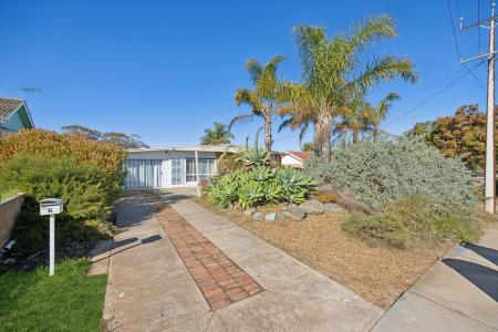 6 Gumeracha Road, O'Sullivan Beach, SA 5166, Australia